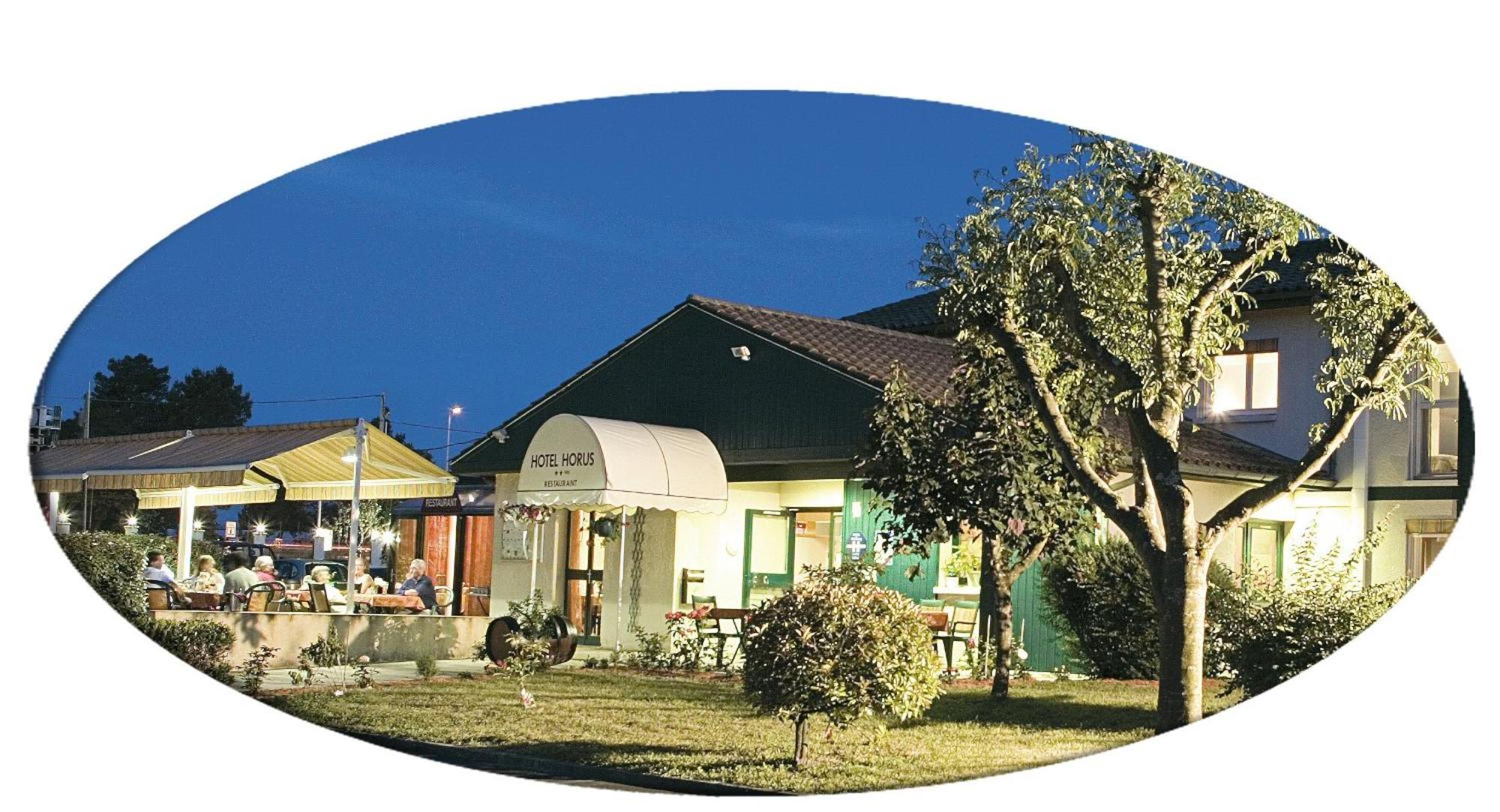 Logis Hotel Horus Restaurant Les Bruyeres Toulenne Экстерьер фото