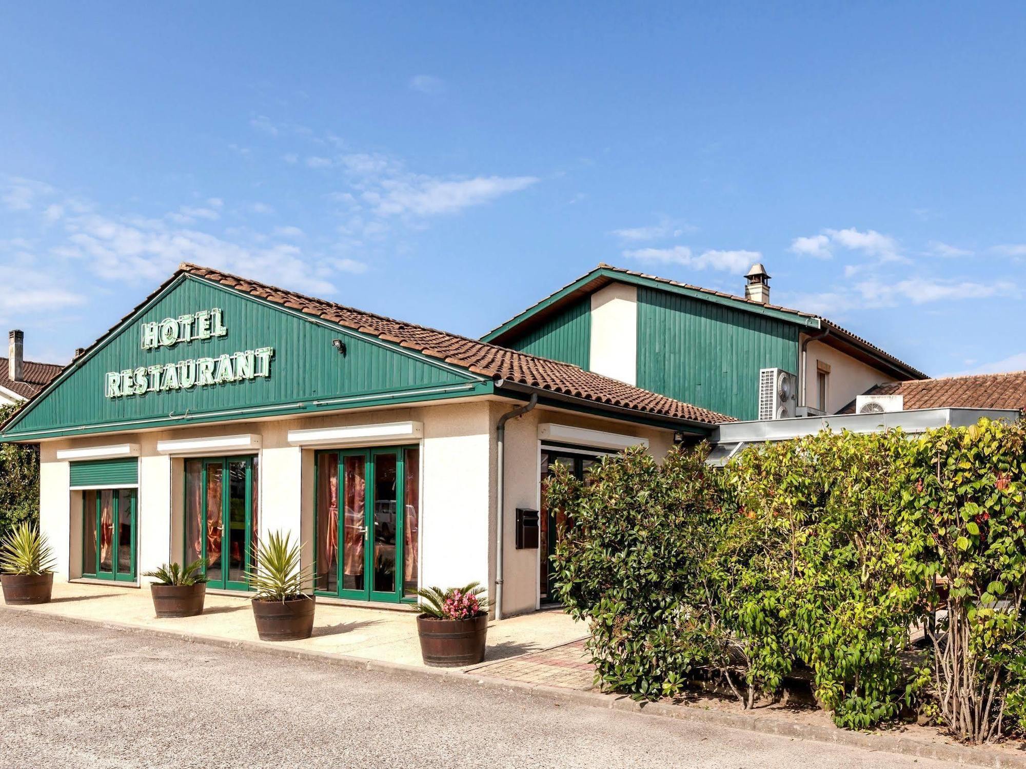 Logis Hotel Horus Restaurant Les Bruyeres Toulenne Экстерьер фото